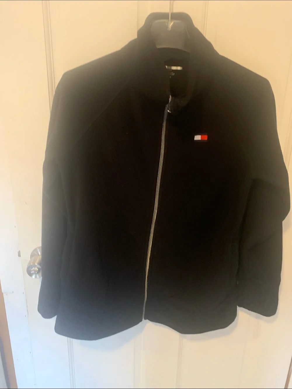 Tommy Hilfiger Black Zip-Front women’s Jacket with Signature Flag - Picture 1 of 3